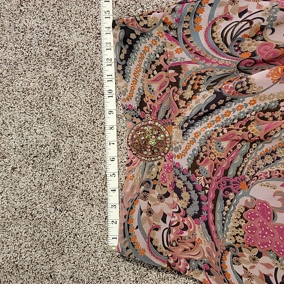 Asymmetrical Skirt - Picture 3 of 7